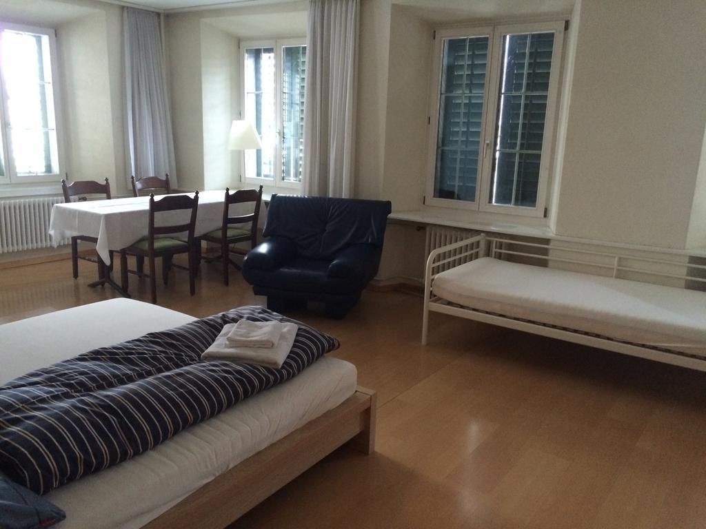 Hotel Schwert Näfels Rum bild