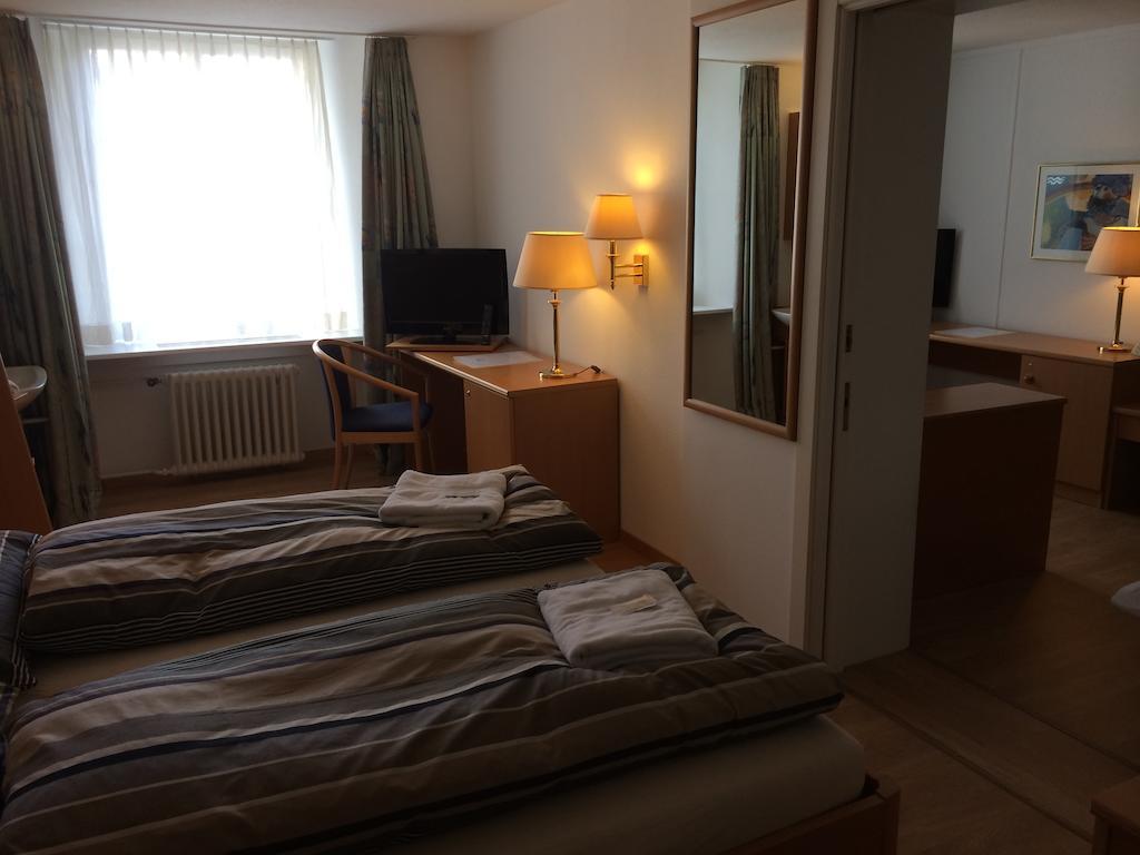 Hotel Schwert Näfels Rum bild