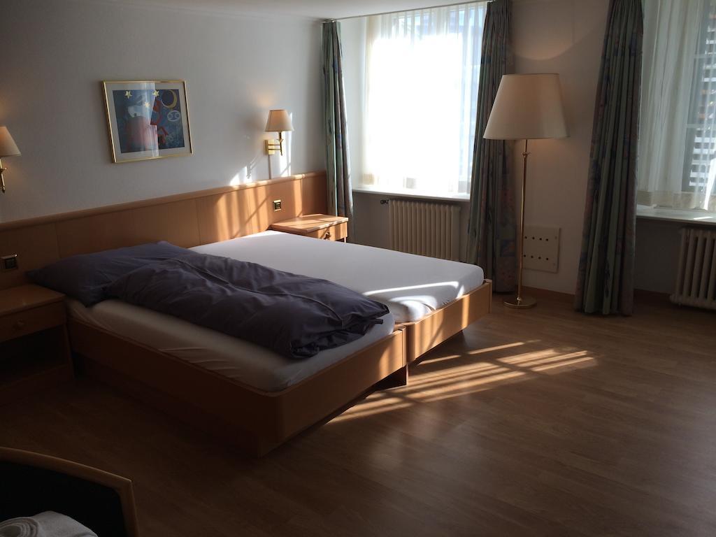 Hotel Schwert Näfels Rum bild