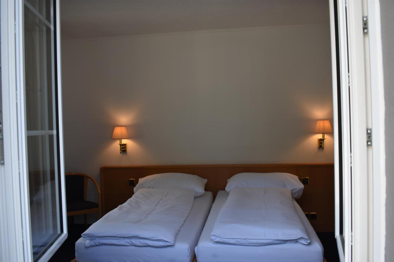 Hotel Schwert Näfels Exteriör bild