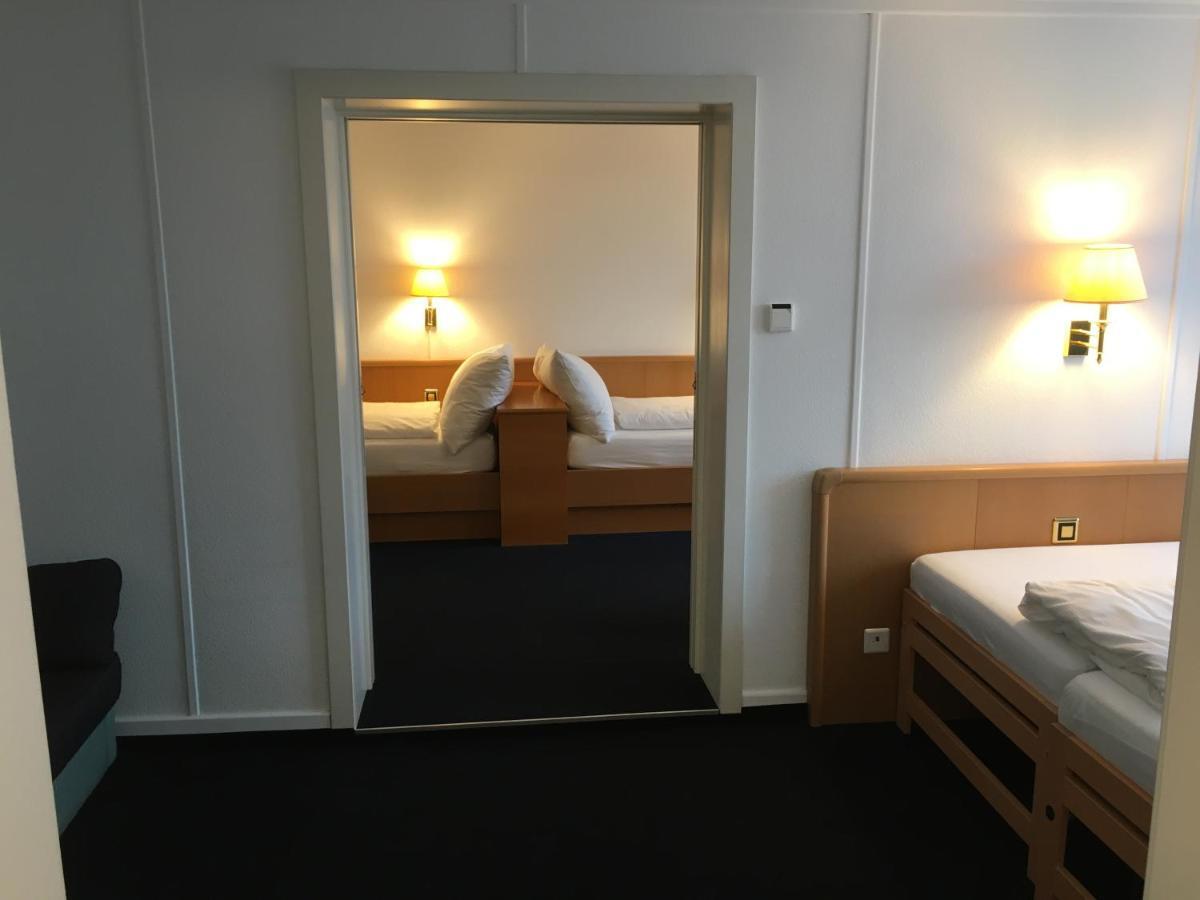 Hotel Schwert Näfels Exteriör bild